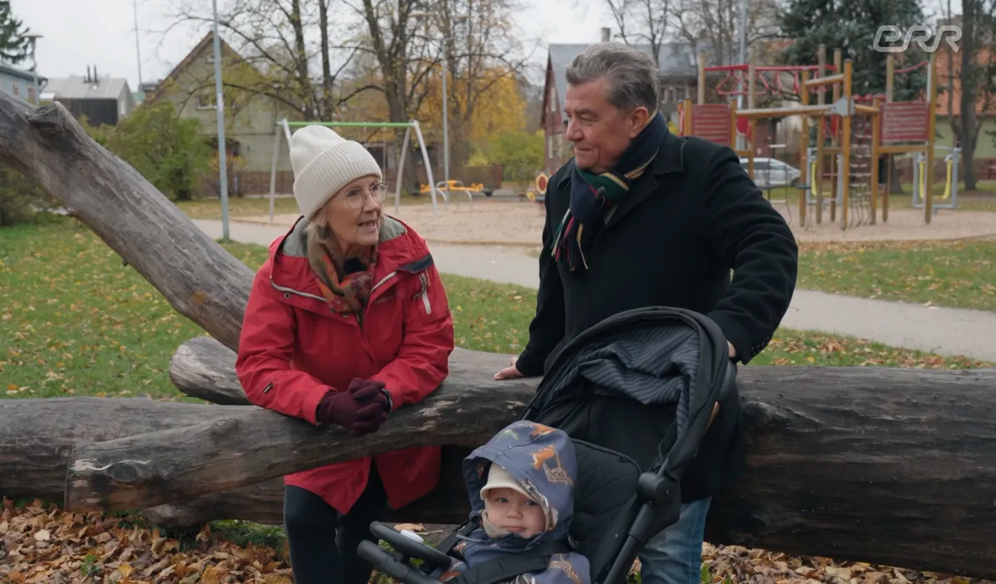 Laulja Karl Madis noorima poja ja saatejuht Reet Linnaga.