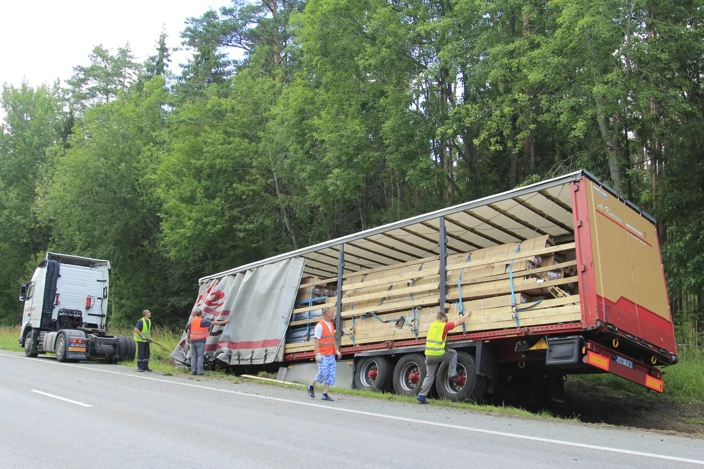 Liiklusõnnetus Valgas Tõlliste vallas 27. juulil