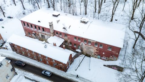 Baeri tänava tondilosside asemele tuleb kolm äripindadega kortermaja