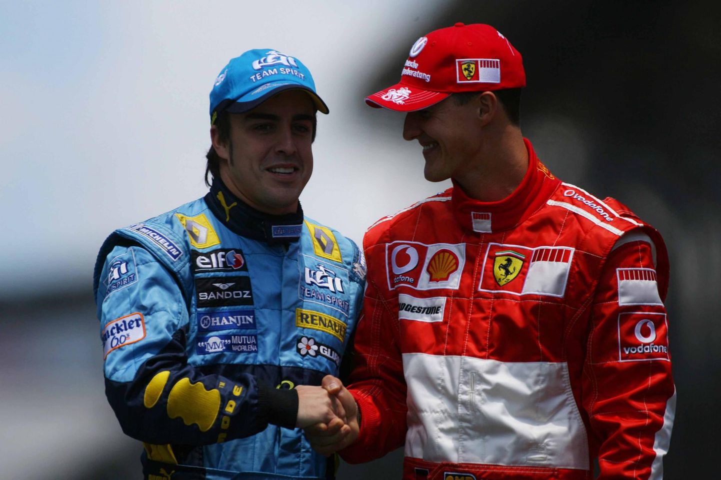 Fernando Alonso (vasakul) võitis karjääri jooksul kaks MM-tiitlit. 