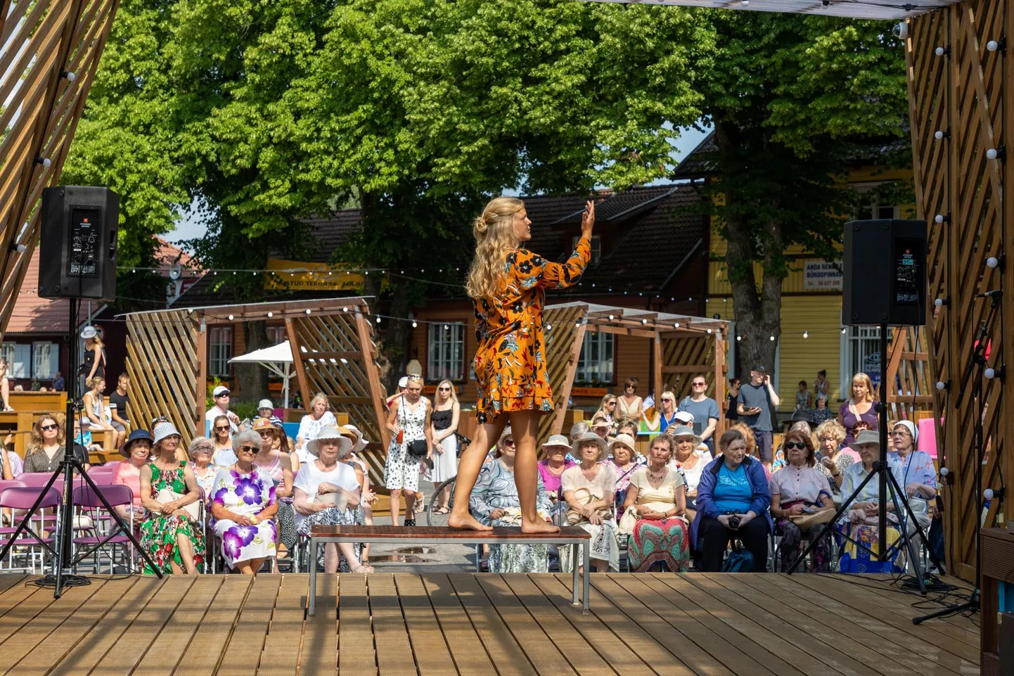 Hooviteatrite festival toob igal aastal teatri publikule koju kätte.