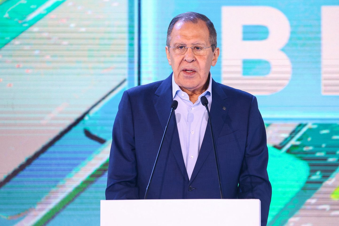 Vene välisminister Sergei Lavrov pidamas 17. mail 2022 kõnet Moskvas ühingu Znanie (Teadmine) sündmusel