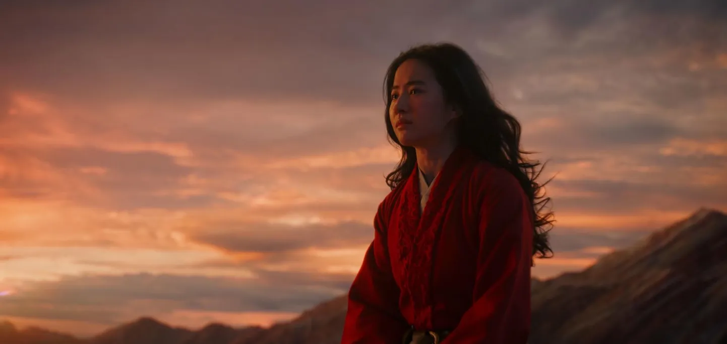 Mulan (Yifei Liu).