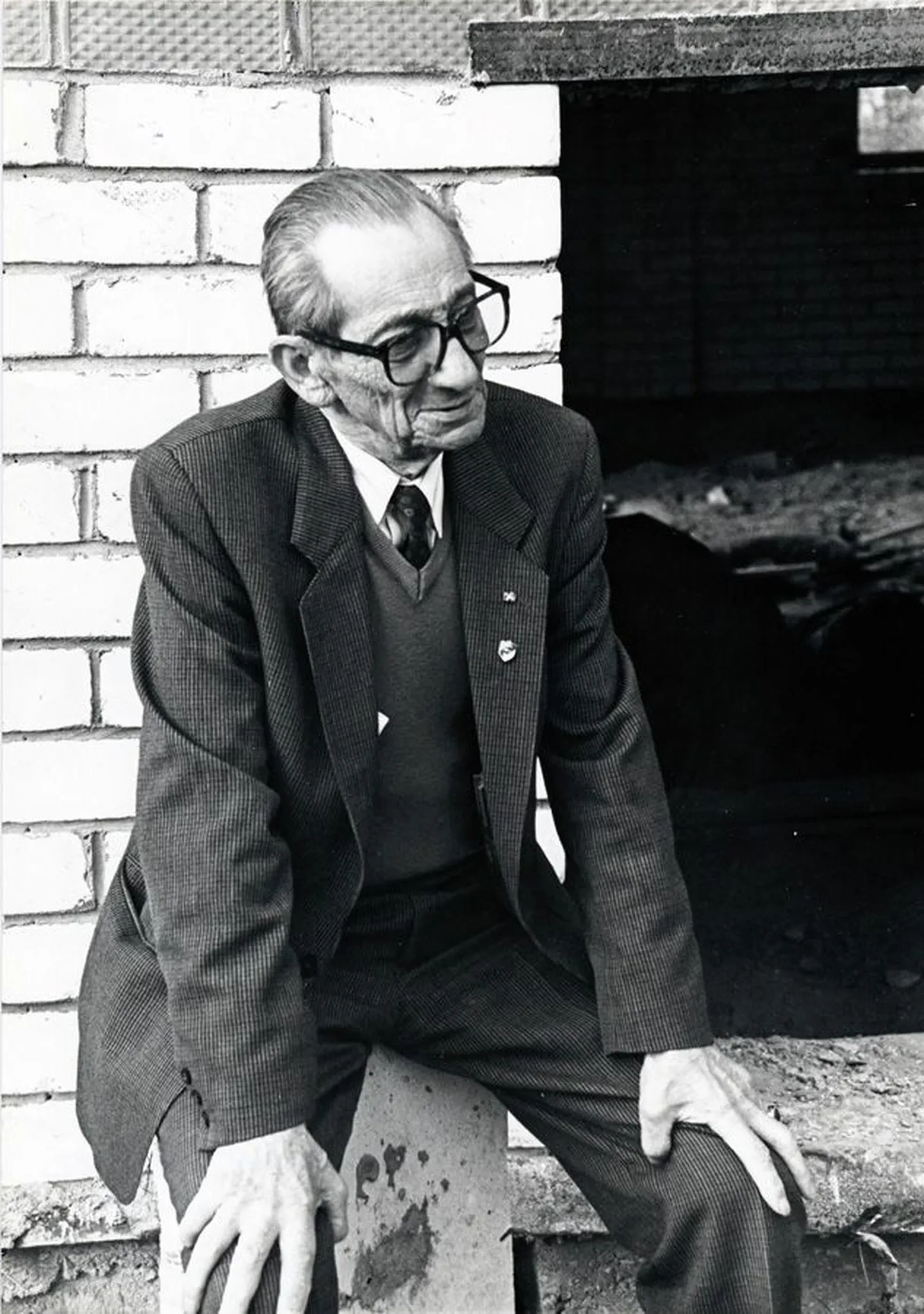 Viljandimaa ja Minden-Lübbecke suhete looja Richard Werncke on sündinud ja üles kasvanud Viljandis ning ka tema viimne puhkepaik on Viljandi Vanal kalmistul.