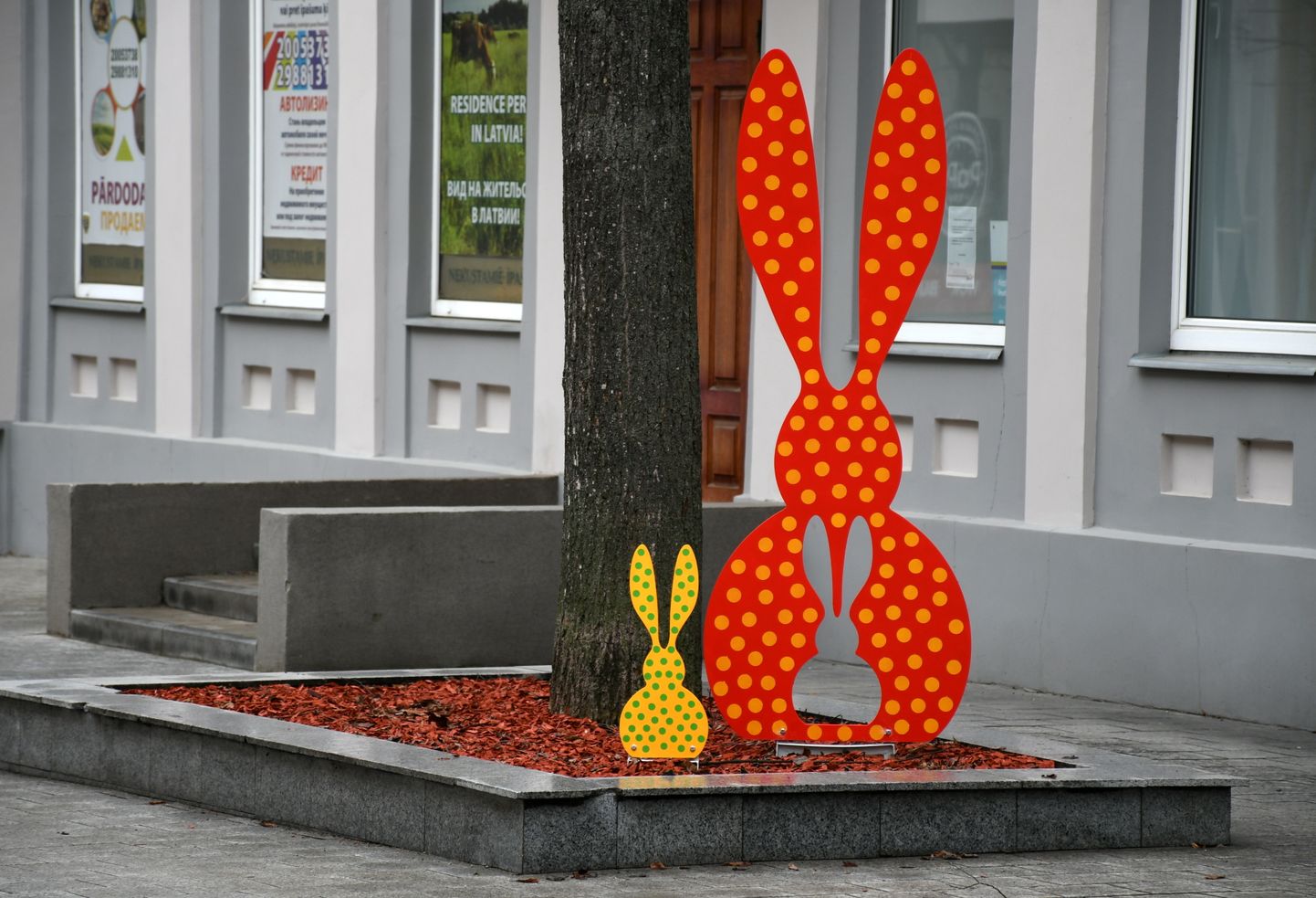 Lieldienu dekori Daugavpilī.