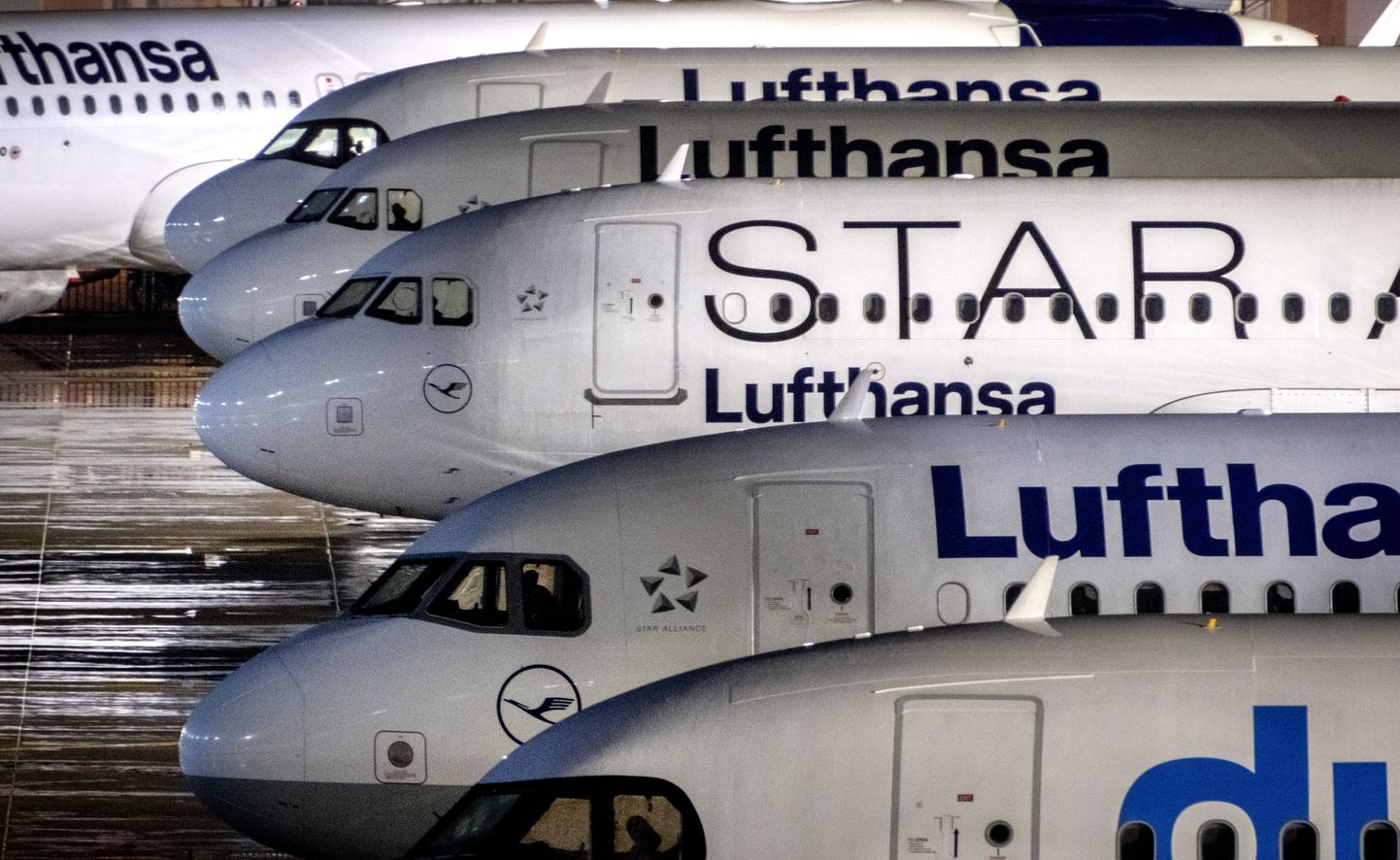 "Lufthansa" lidmašīnas.