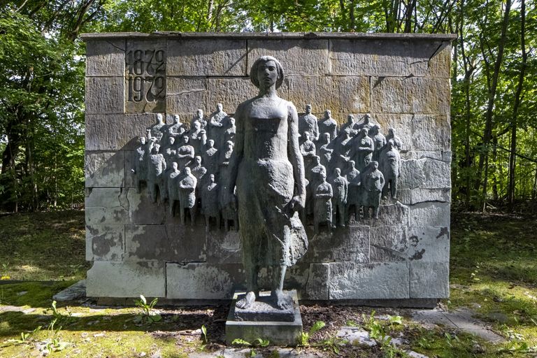 Памятник кренгольмской стачке 1872 года.