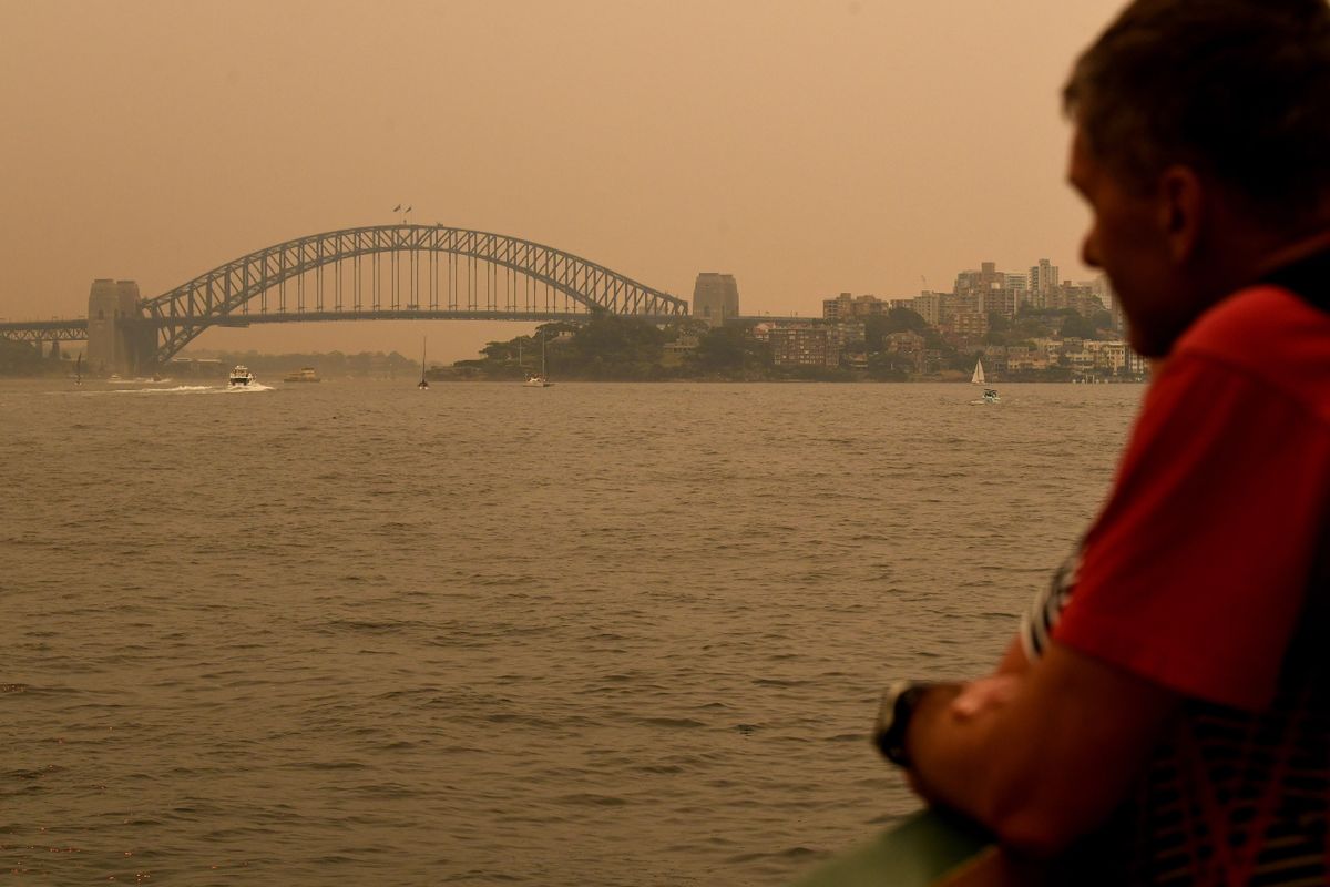 Maastikupõlengute suits mattis enda alla Sydney kesklinna.