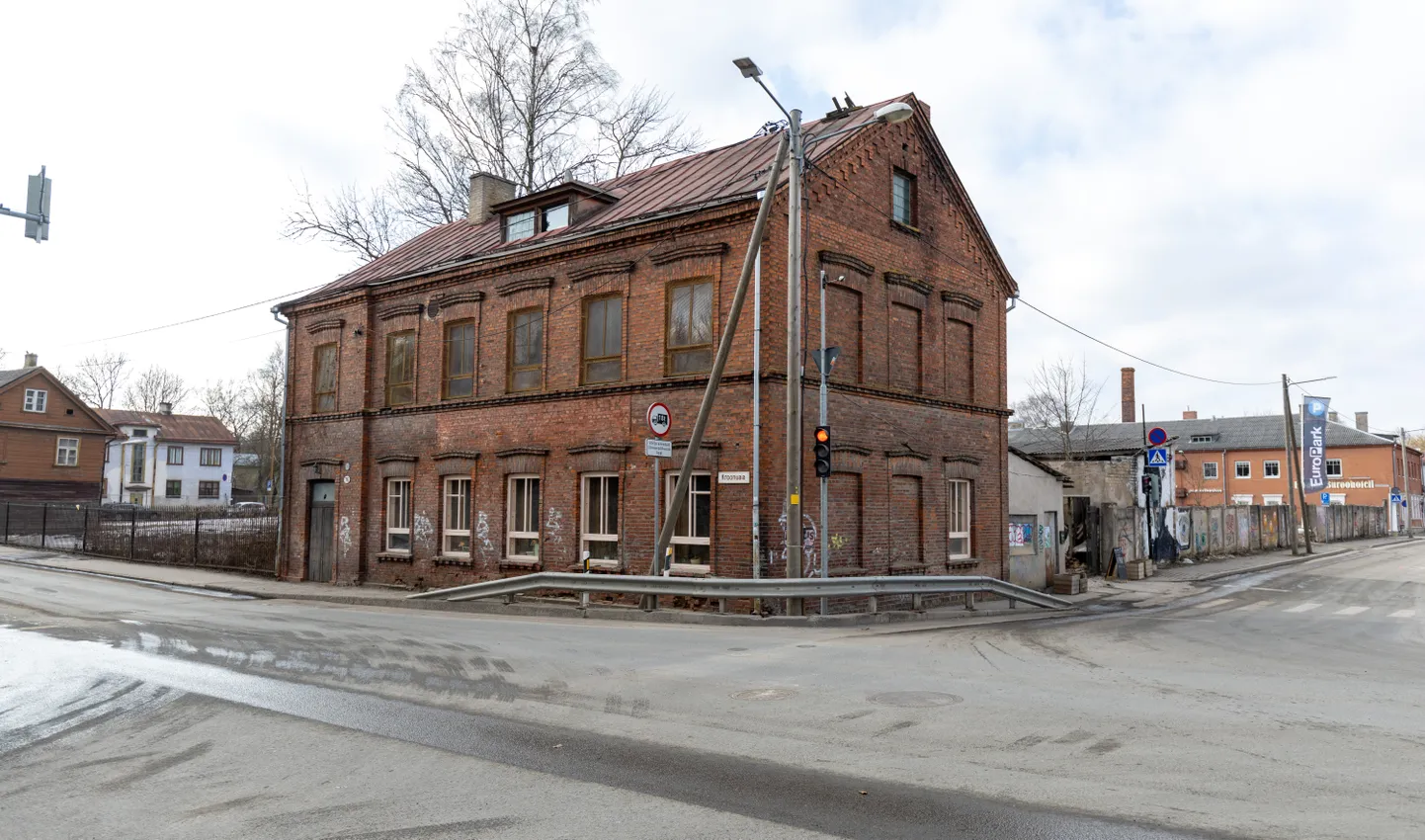Maja, kus tegutseb Mülä baar.