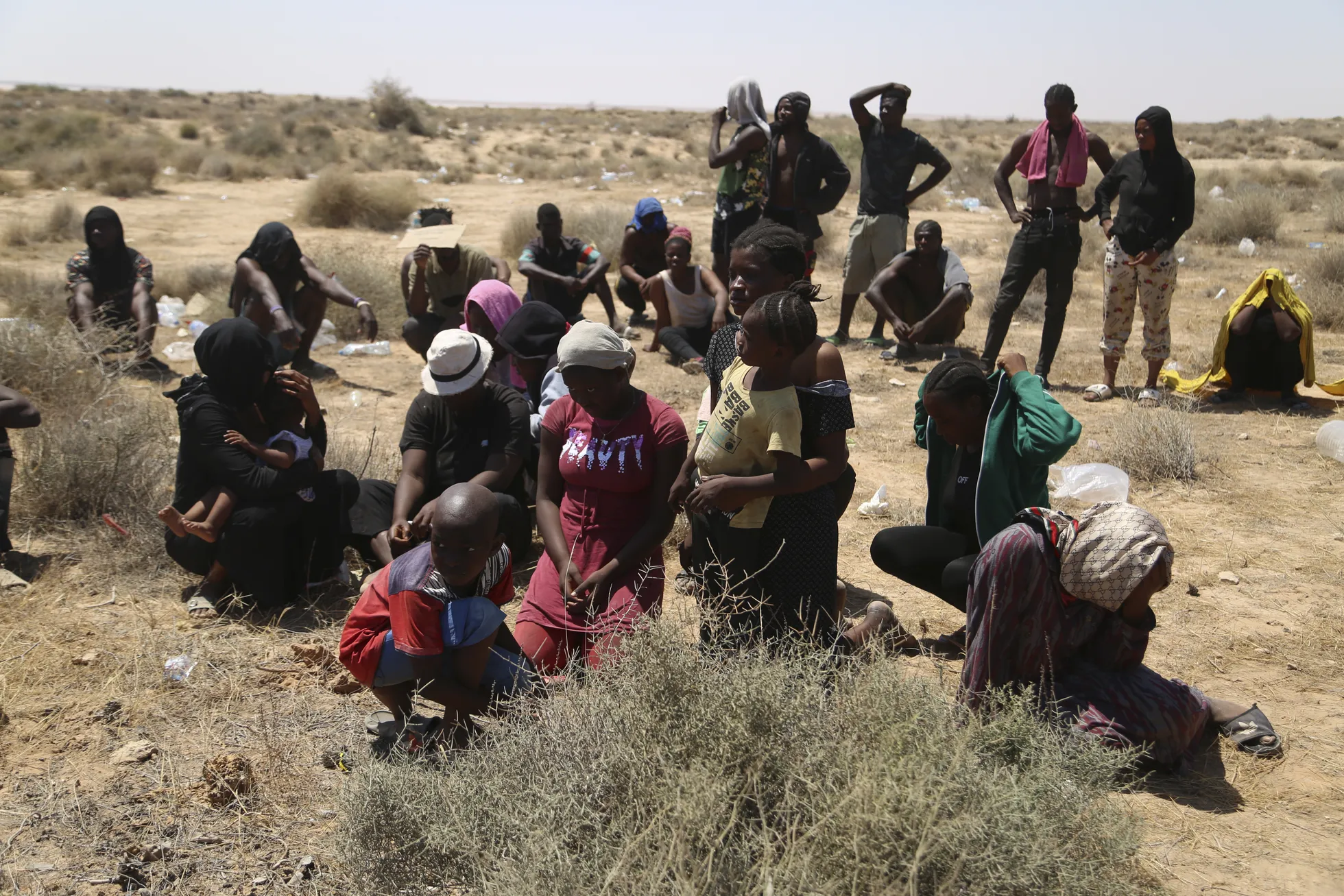 Aafrika migrandid augusti alguses Liibüa-Tuneesia piirialal