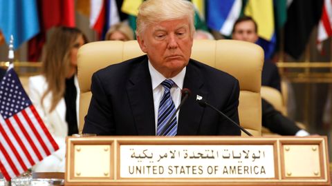 Трамп призвал арабские страны изолировать Иран и обвинил Асада в немыслимых преступлениях