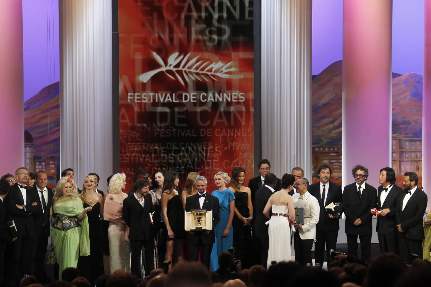 Все победители 63-го Каннского кинофестиваля. Имена победителей фестиваля этого года станут известны сегодня поздно вечером.