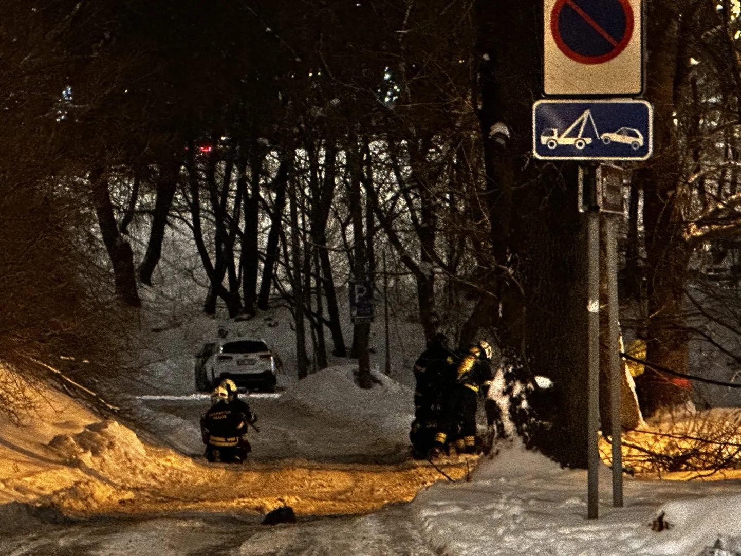 Спасательная операция на бульваре Каарли в Таллинне.