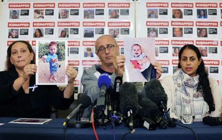 Родственники заложников выступили на пресс-конференции в Лондоне с берущим за сердце призывом освободить их близких