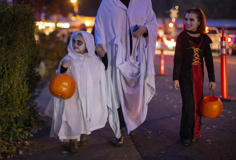 Halloween'i kommijooks. Pilt on illustreeriv
