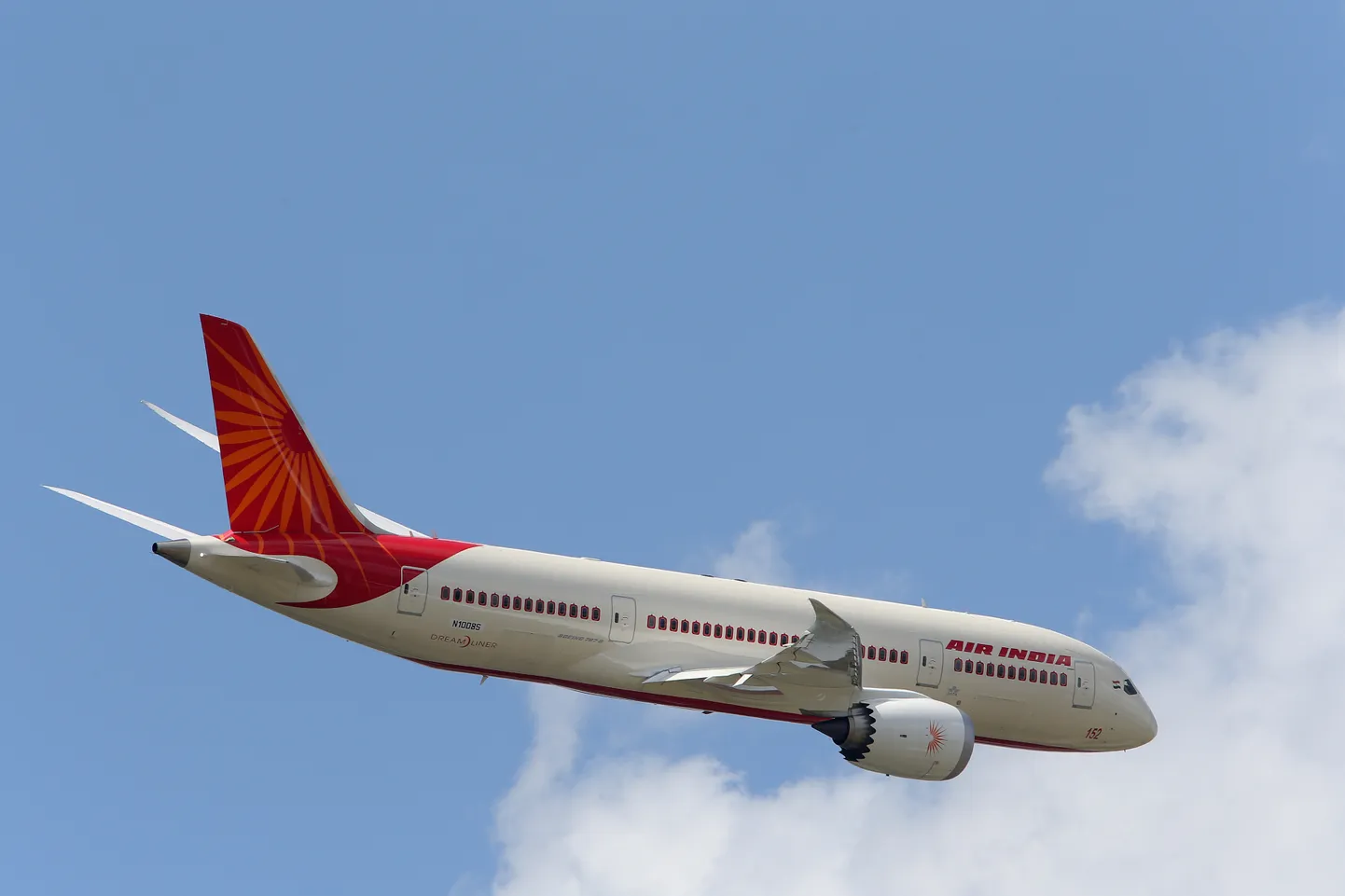 India lennufirma Air India lennuk Boeing 787 Dreamliner. Sama tüüpi lennuk kukkus 12. juunil 2025 pärast õhkutõusmist Indiast Ahmedabadist peaaegu kohe alla ja süttis.