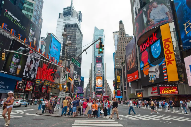 Times Square New Yorgis