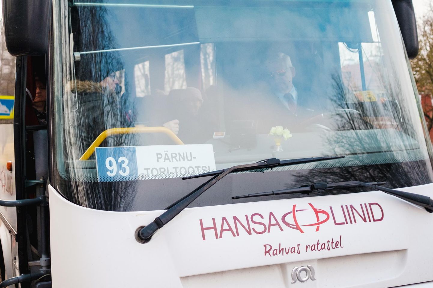 Ühtne piletisüsteem on Pärnumaal andnud maaliinil sõitjale kuus kokkuhoidu 39 eurot.