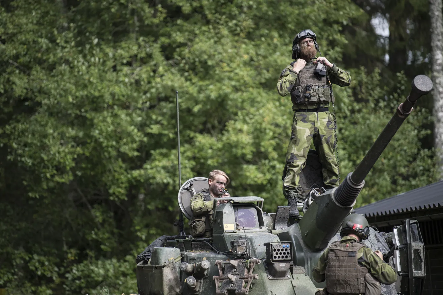 Rootsi kaitseväelased selle aasta septembris sõjaväeõppustel Aurora 17, mis olid suurimad, mida Rootsi viimase kahe aastakümne vältel korraldanud on.