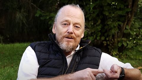 Mednis uzvar tiesvedībā par viņa ārsta sertifikātu anulēšanu