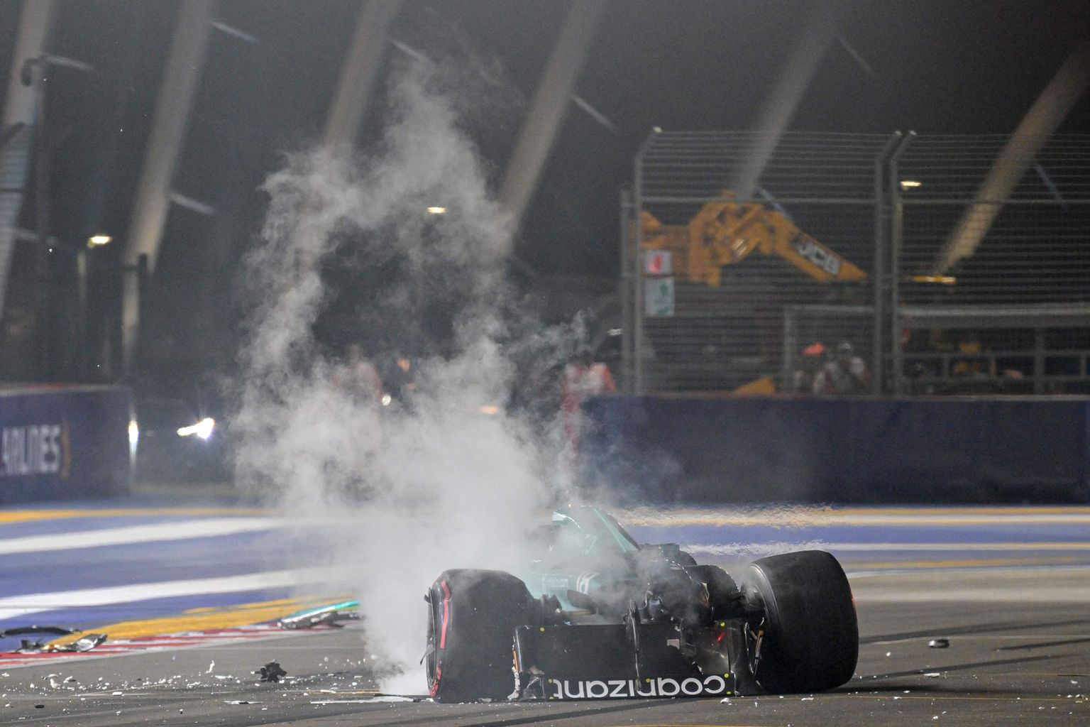 Aston Martini meeskonna piloot Lance Stroll kihutas eilses kvallifikatsioonis vastu seina.
