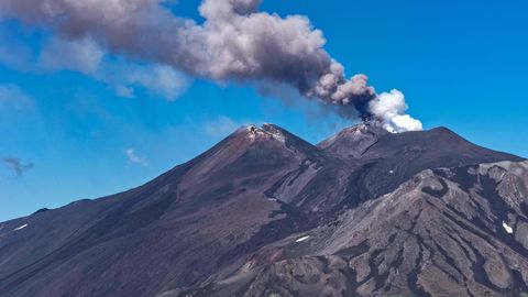 Etna purse põhjustas Sitsiilias lennukaose