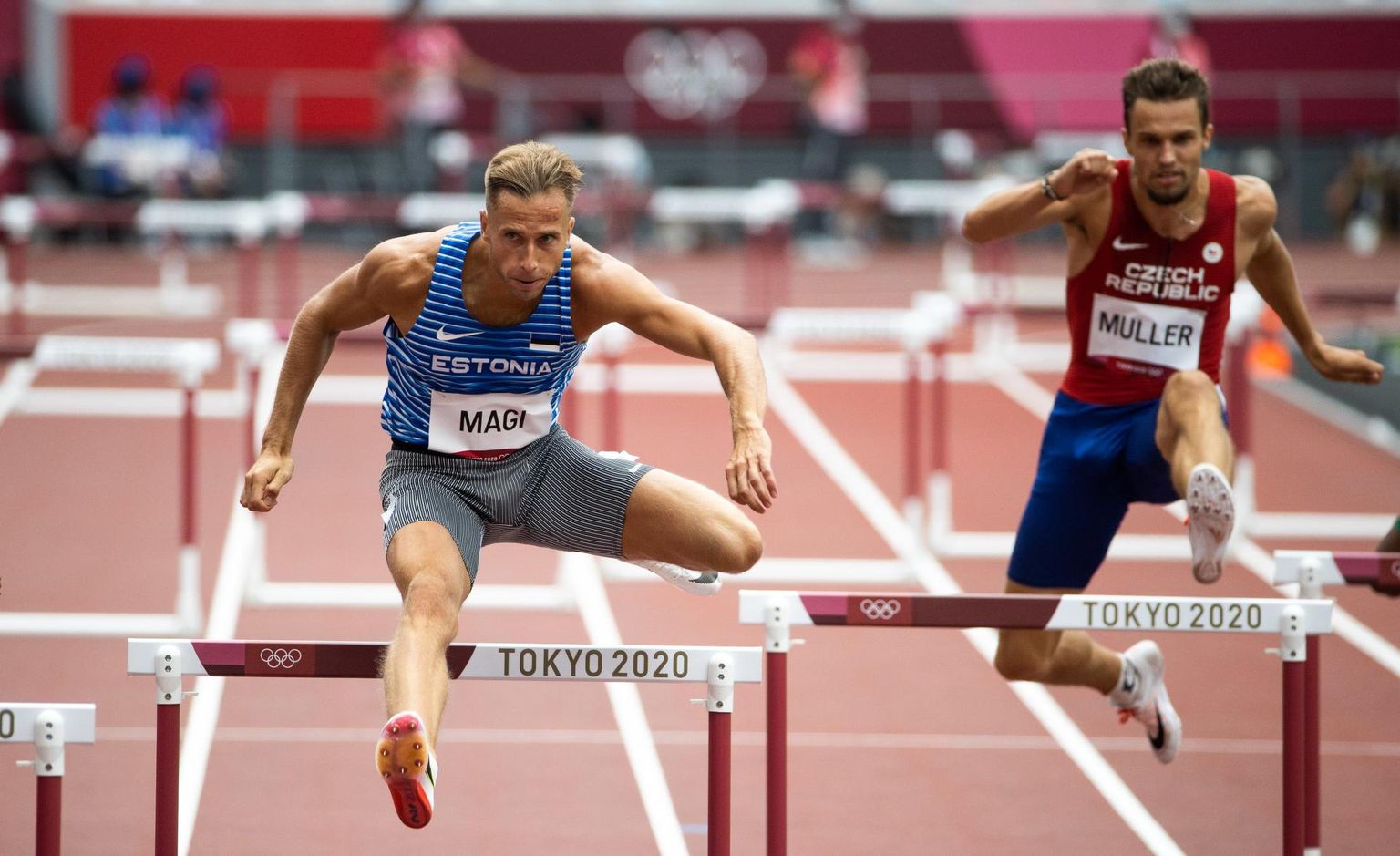 Rasmus Mägi tuli Tokyo olümpial 400 meetri tõkkejooksu kolmandas poolfinaalis teiseks ning jõudis teisipäeval toimuvasse finaali.