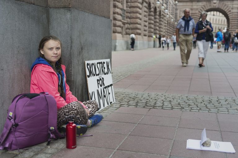 Greta Thunberg 2018 kliimastreikimas Stockholmis parlamendihoone juures.