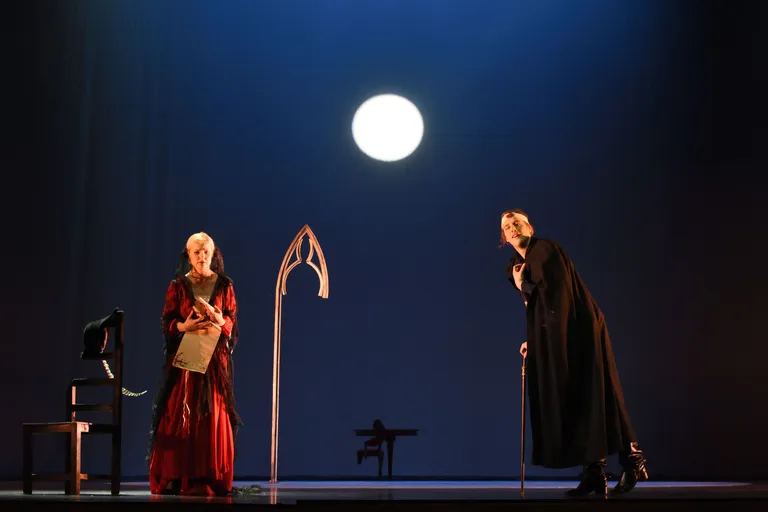 Eino Tambergi «Cyrano de Bergerac» Estonia ja EMTA ooperistuudio esituses. Anu-Mari Uuspõld (Roxane) ja Raiko Raalik (Cyrano).