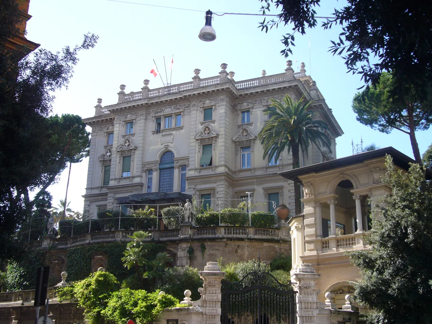 Villa Aurora.