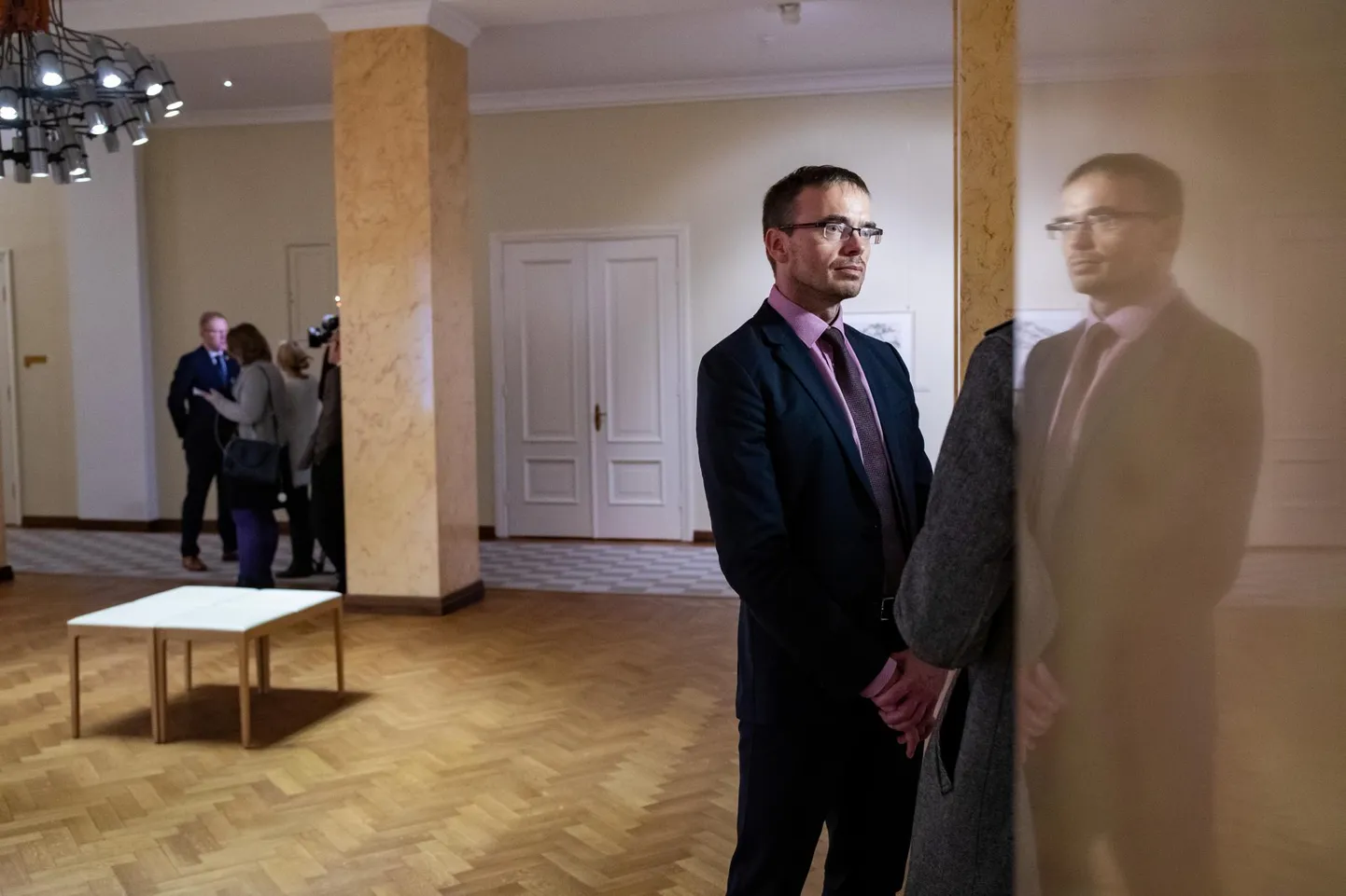 Välisminister Sven Mikser (SDE) selgitas eile riigikogus, mida ÜRO rändepakt endast kujutab, mõne päeva pärast loodab ta kuulda, miks see dokument valitsuspartnerile Isamaale ei sobi.