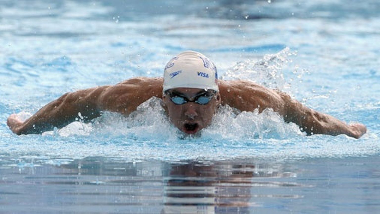 Swimming paris. Пловцы на старте. Пловец в прыжке. Финский пловец. Старт пловца с тумбочки.