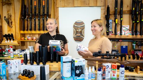 SÄÄSKEDE JA PUUKIDE HOOAEG KÄES ⟩ Kas tõesti leidub vahendeid, mis tüütud pinisejad ja vereimejad eemale peletavad?
