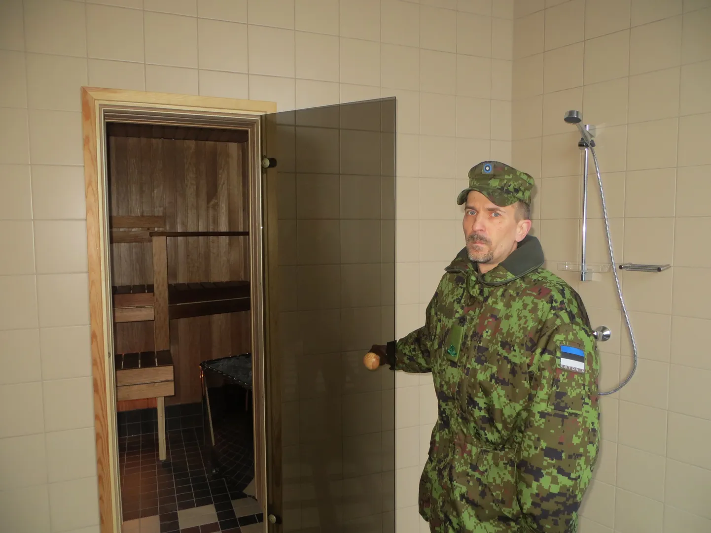 Pesuruume enne staabis ei olnud, nüüd aga on hoones lisaks neile ka leiliruum, mis Tõnis Oru sõnul mõeldud peaasjalikult vabatahtlikele, kes õppustele tulevad.