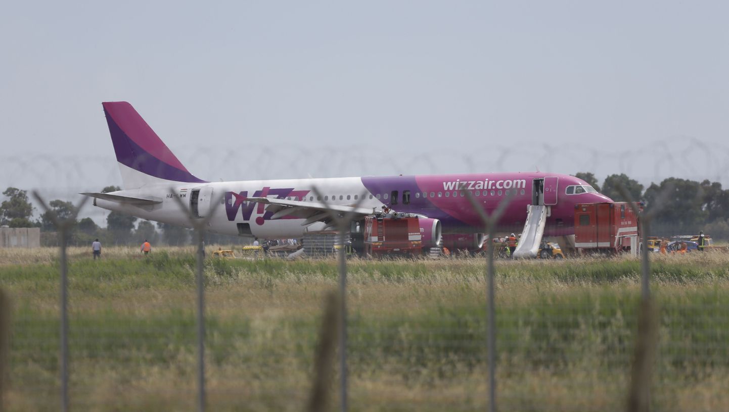 Самолет Wizz Air. Иллюстративное фото.