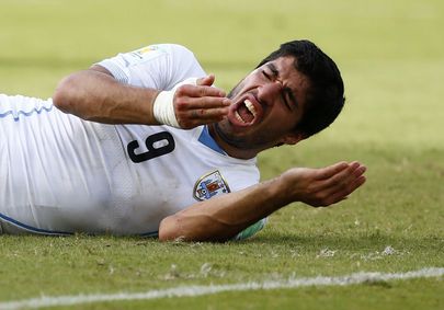Vastasmängijat hammustanud Luis Suarez't ootab tõenäoliselt mängukeeld.