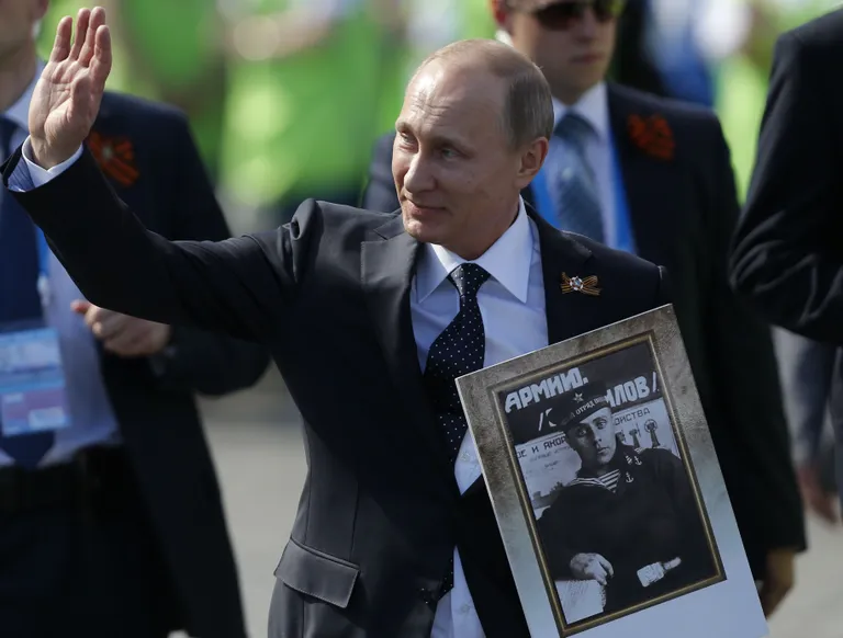 Vladimir Putin 9. mail sõjaväeparaadil. Foto: Scanpix