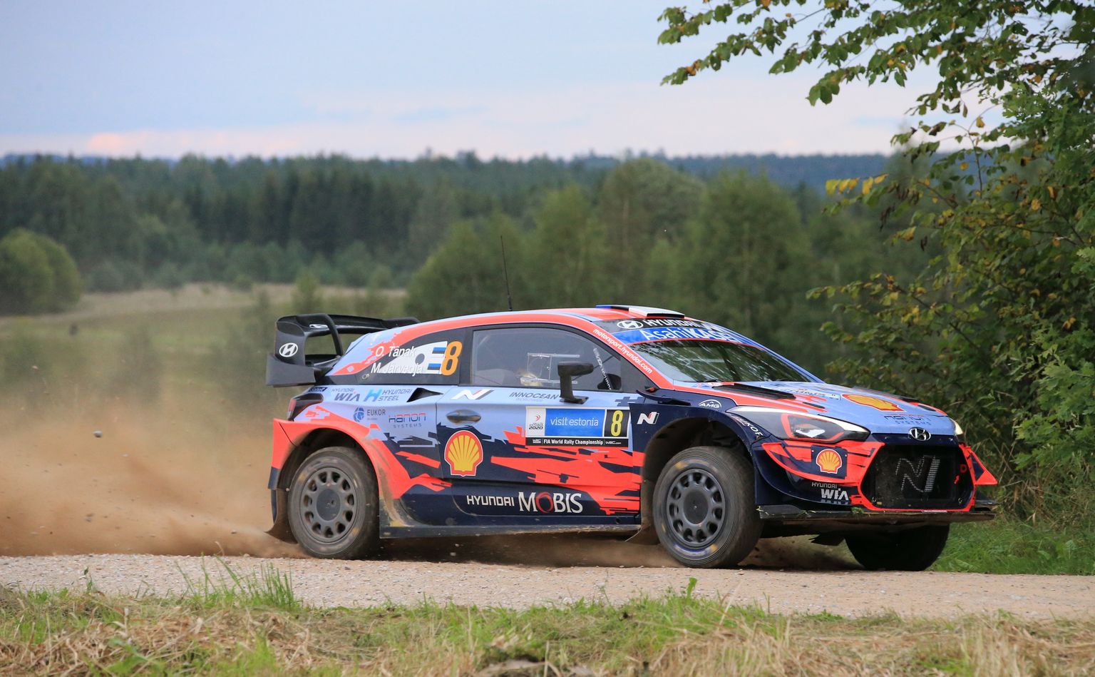 Ott Tänak ja Martin Järveoja möödunud aasta Rally Estonial. Nad on tänavu kõige suuremad soosikud.