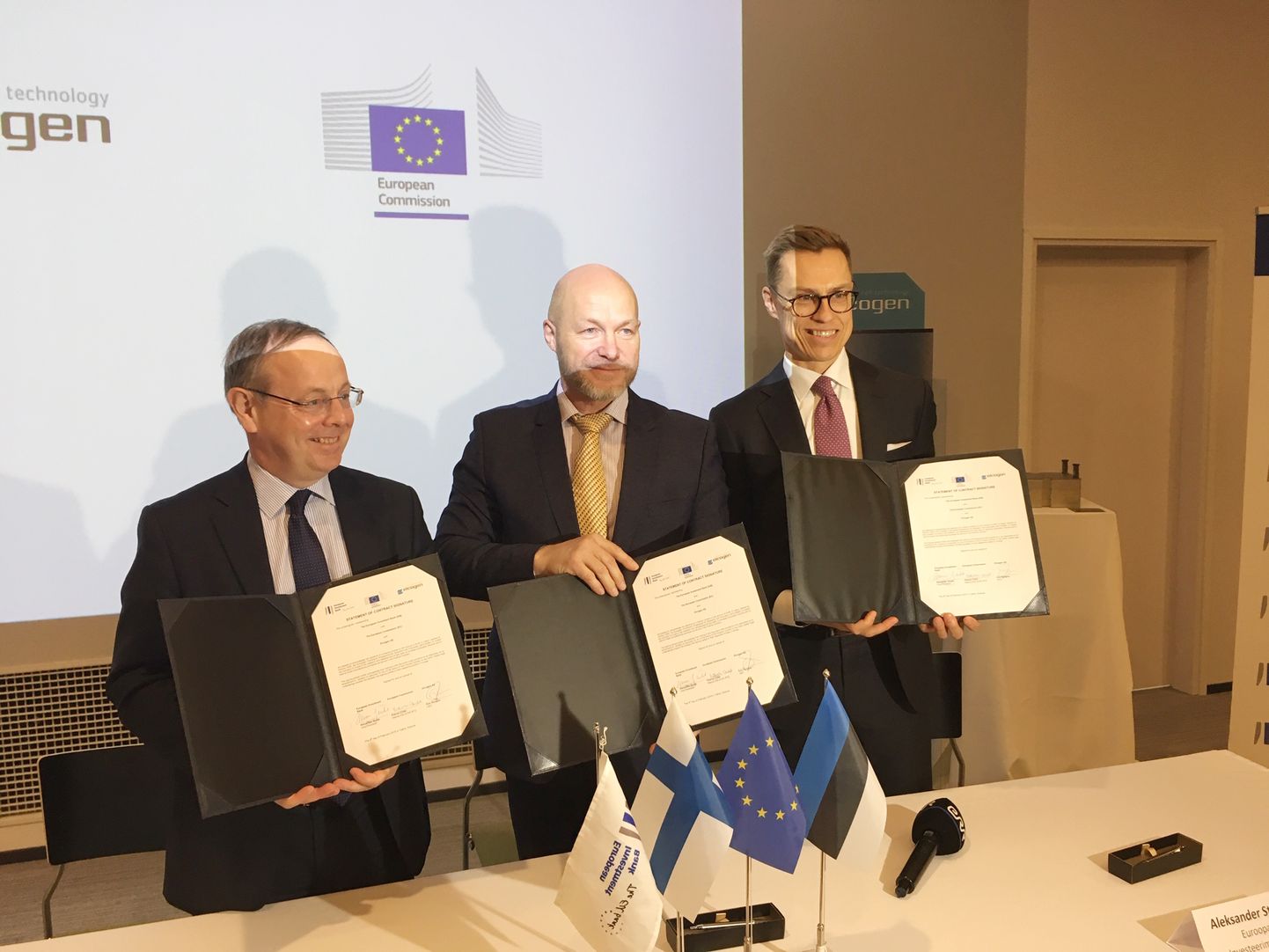 Euroopa Investeerimispank (EIP) allkirjastas täna Tallinnas Ülemiste City ärilinnakus Eesti ettevõttega Elcogen 12 miljoni eurose kvaasikapitalilaenu lepingu.