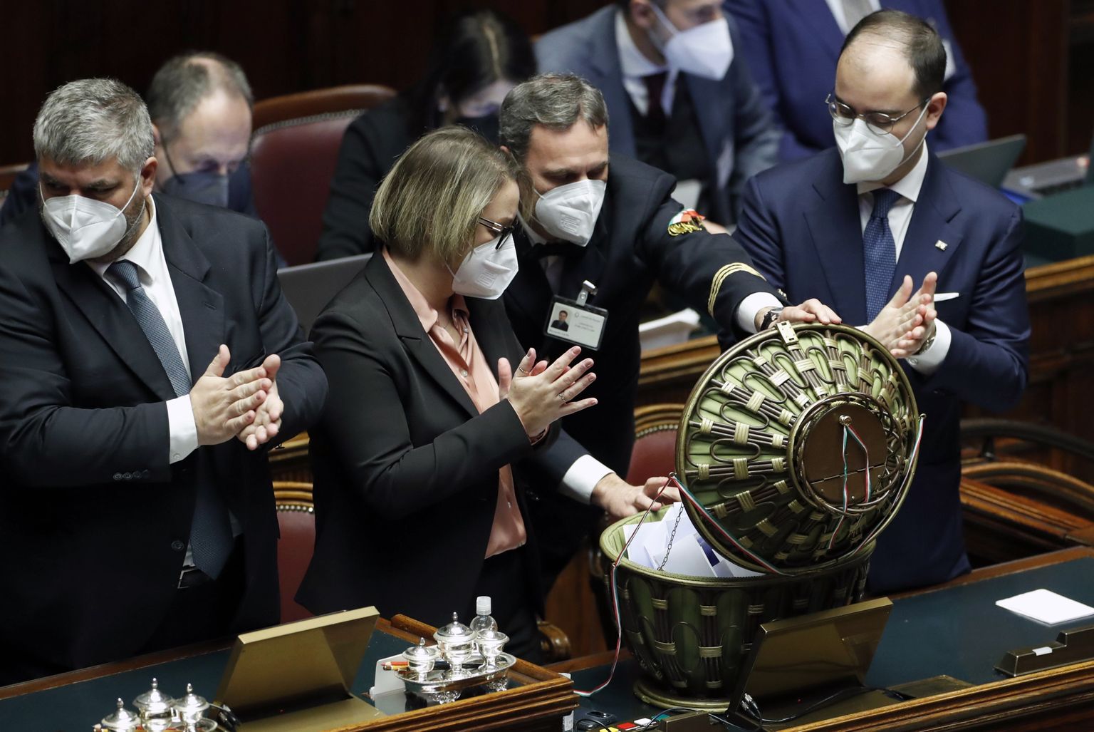 Häälte lugemine Itaalia parlamendis presidendivalimiste seitsmendas voorus.