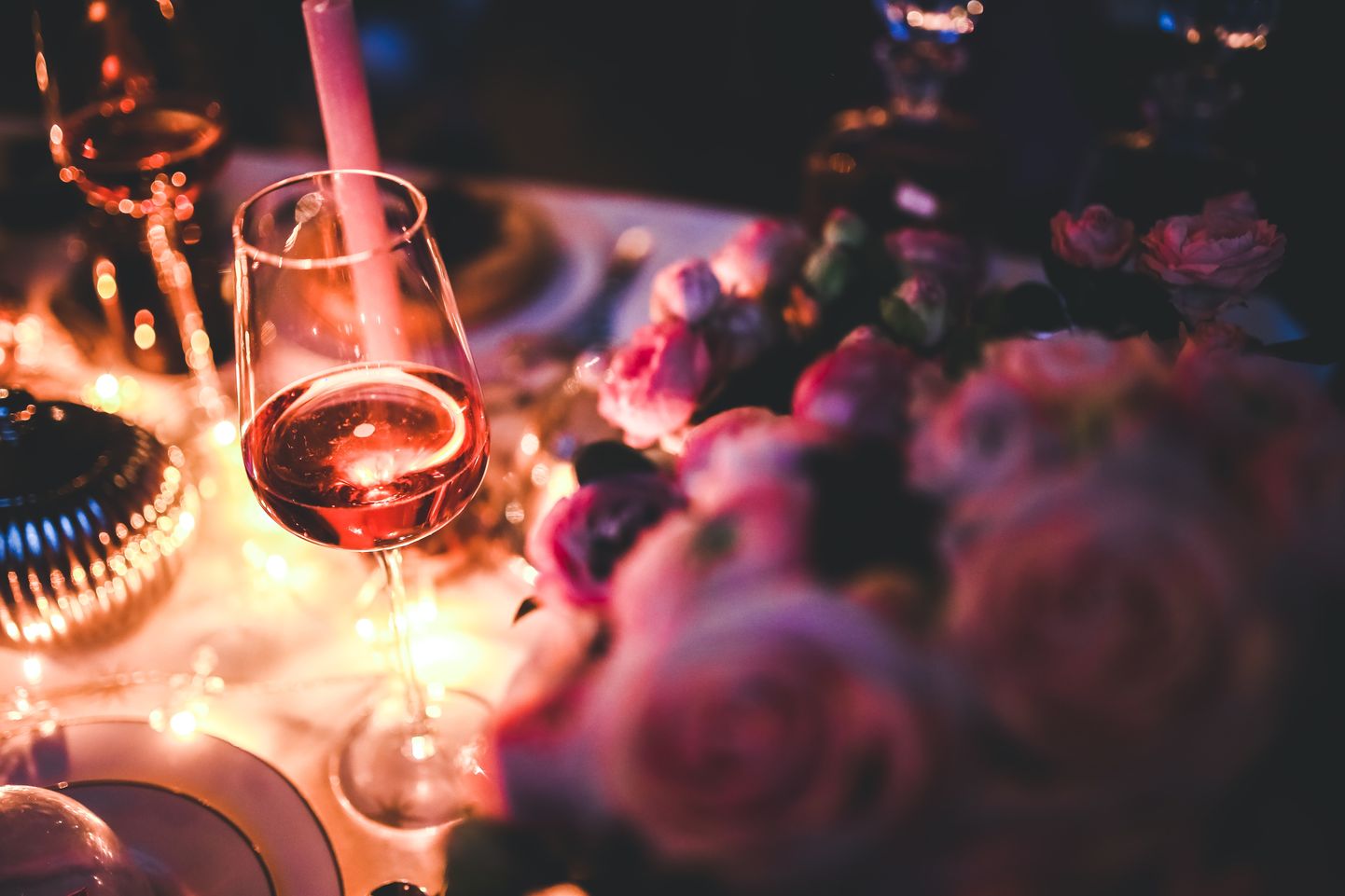 Endisele superpaarile Brangelinale kuuluv prantsuse veinimõis hakkab tootma äärmiselt eksklusiivset rosé-šampanjat.