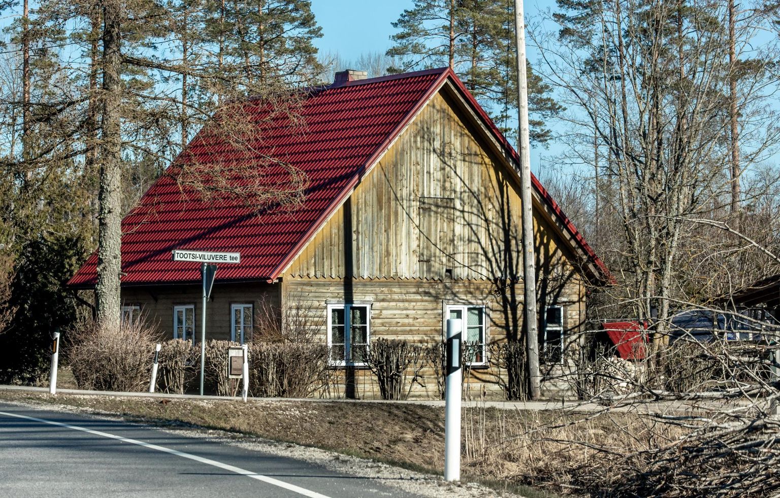 Tapetud Maiet peideti mitmes kohas, sealhulgas Põhja-Pärnumaal Viluvere külas Andu-Papi talus.