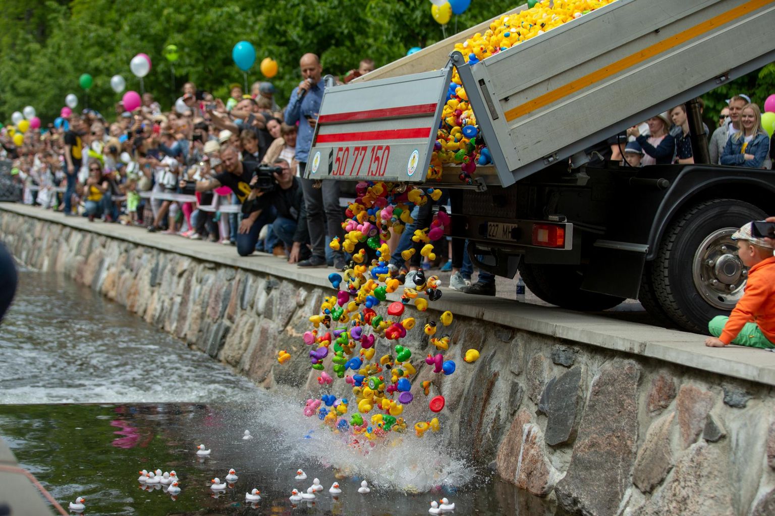 Vannipartide kanalissekallutamine 2018. aasta Pardiralli ajal Tallinnas Kadrioru pargis.