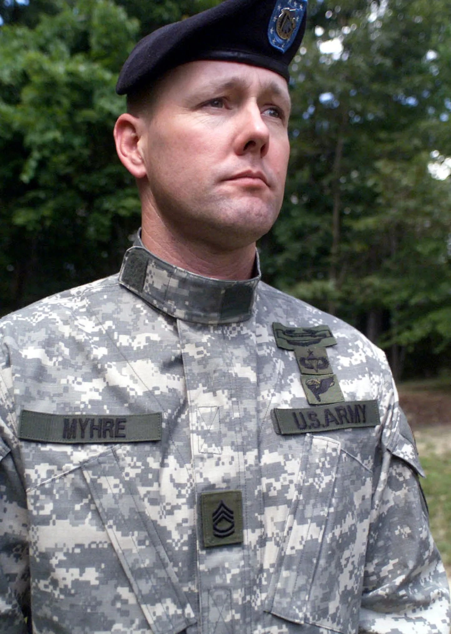 USA armee loobub mustadest barettidest