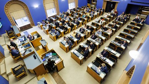 KÜLLE KAIS ⟩ Eestis kehtib nõusolekuseadus, aga poliitikud saavad tuimalt eirata rahva keeldumist