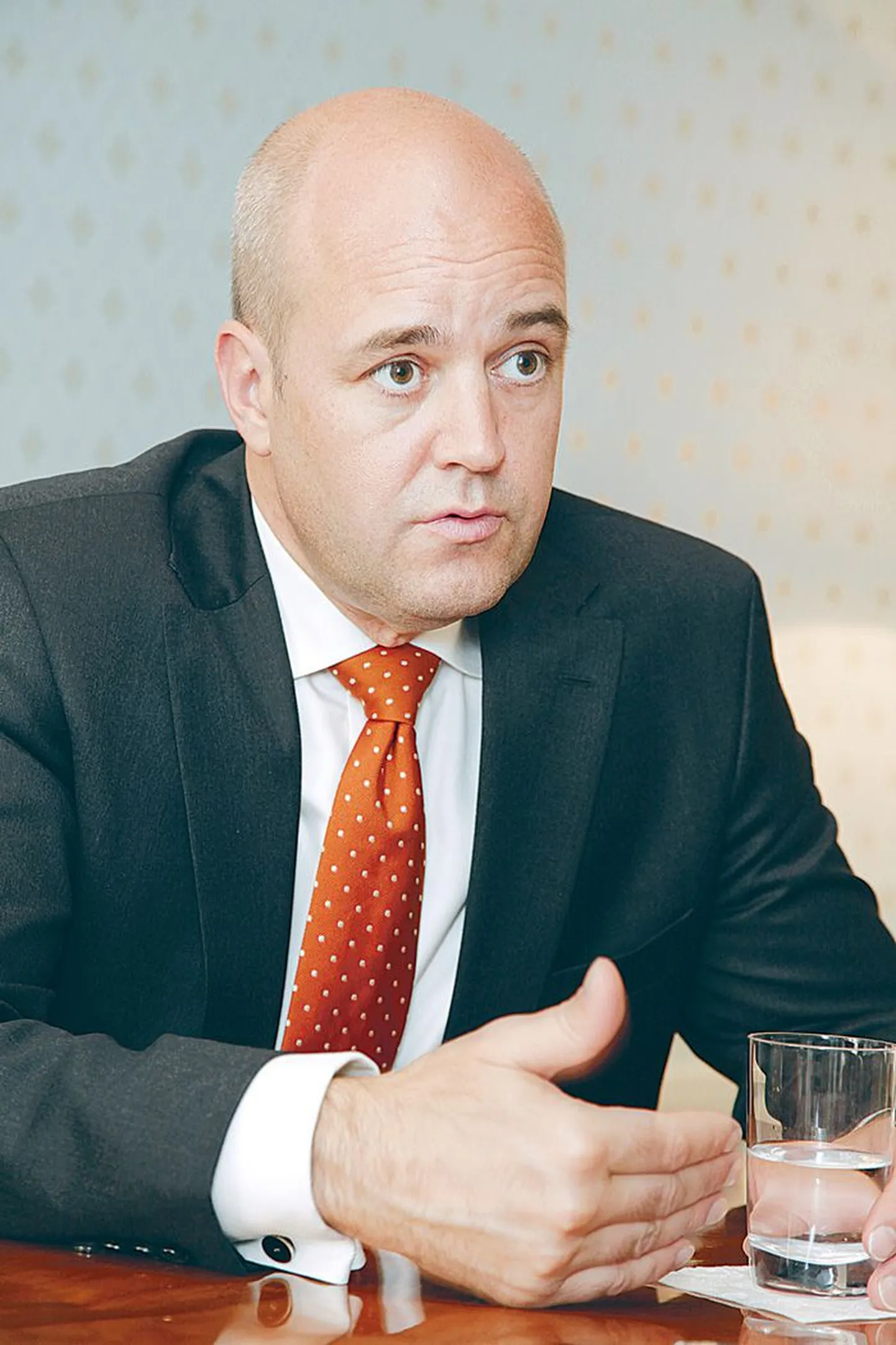 Rootsi peaminister Fredrik Reinfeldt külastas Eestit üleeile enda sõnul neljandat korda. Praeguses ametis oli aga tegemist teise visiidiga.