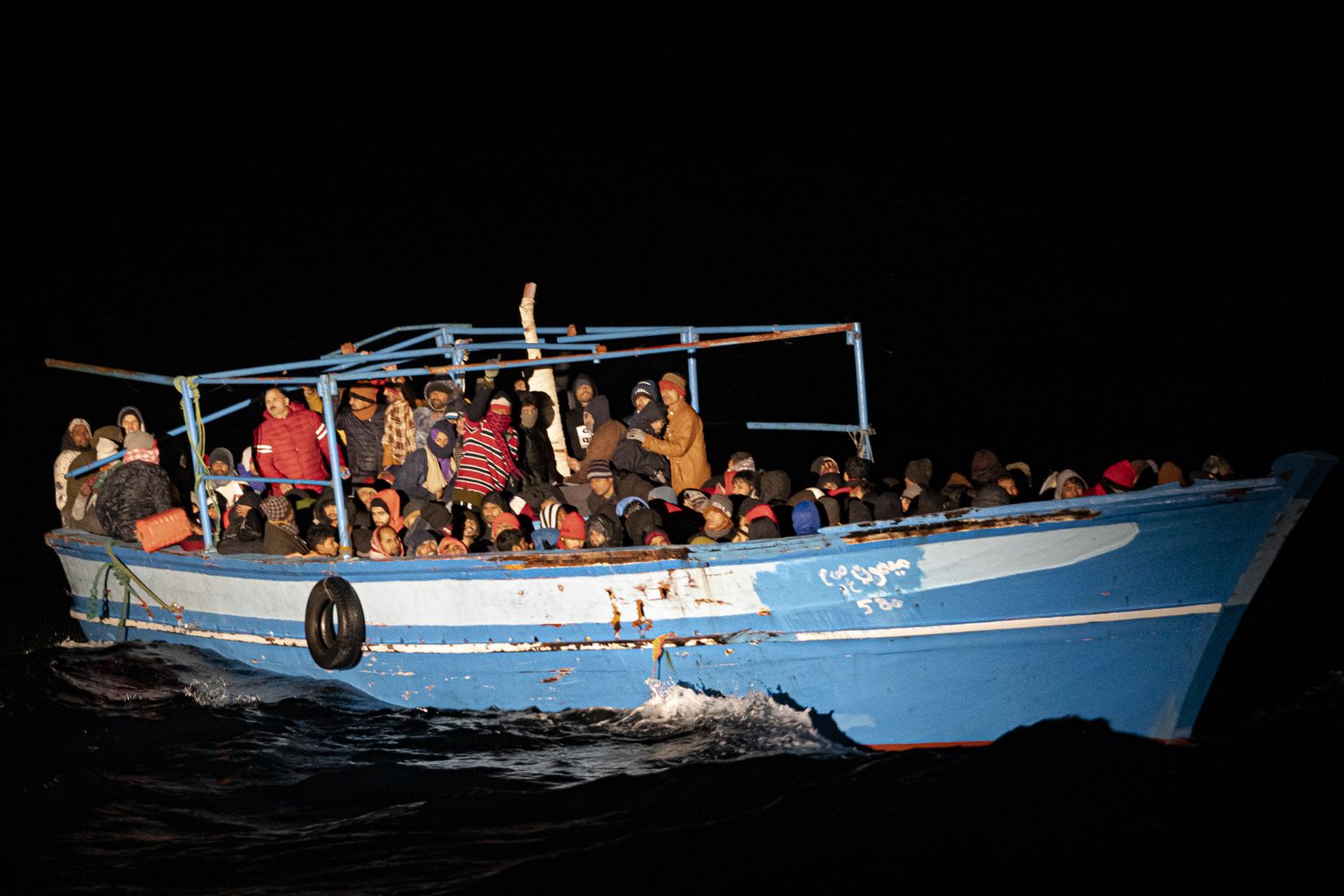 Ebaseaduslikud sisserändajad Lampedusa saare lähedal jaanuaris.