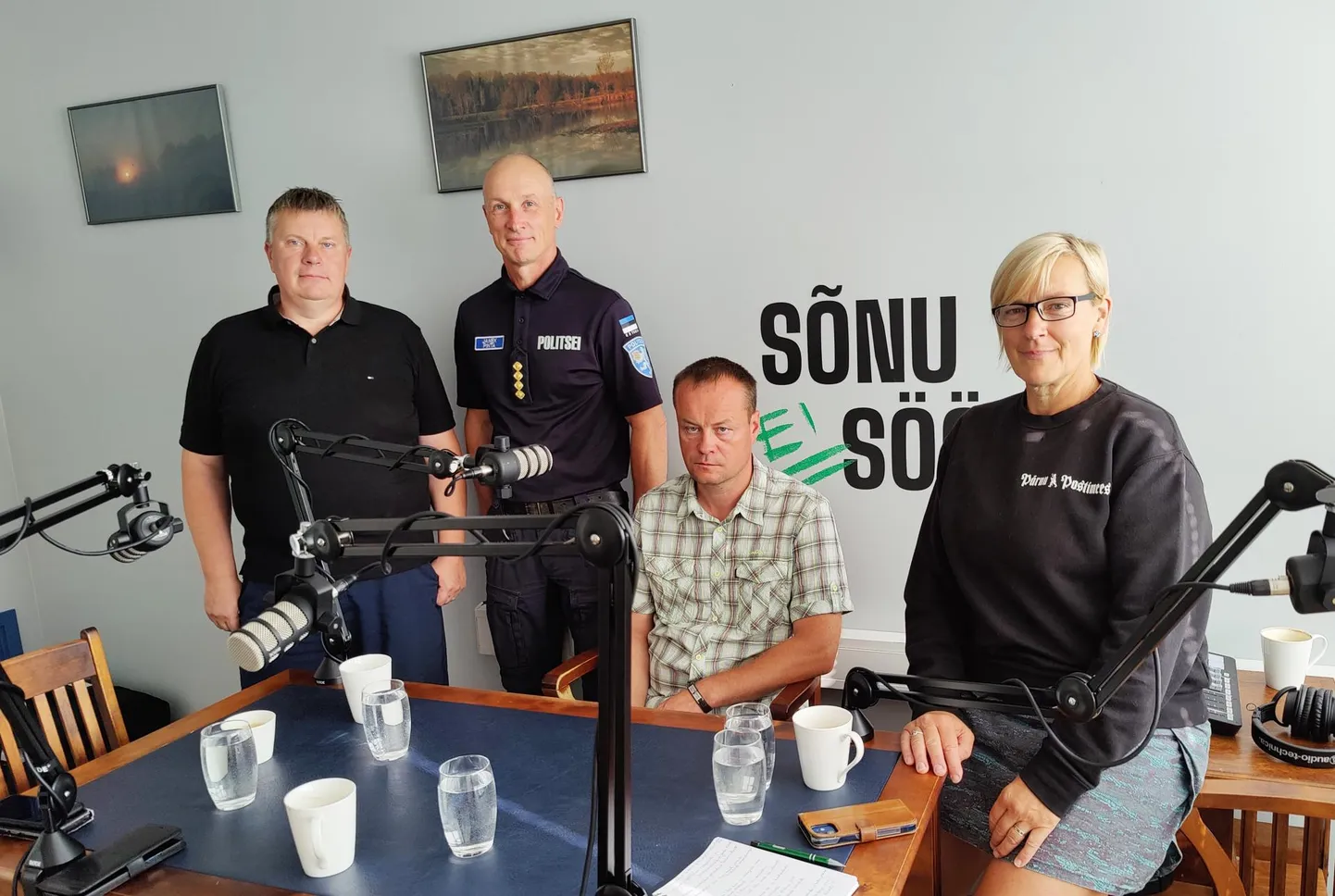 Taskuhäälingu seekordses osas lahkasid jõeliikluse küsimusi (vasakult) Toomas Rapp, Janek Pinta ning Toomas Tammela, küsitles Merle Rallmann.