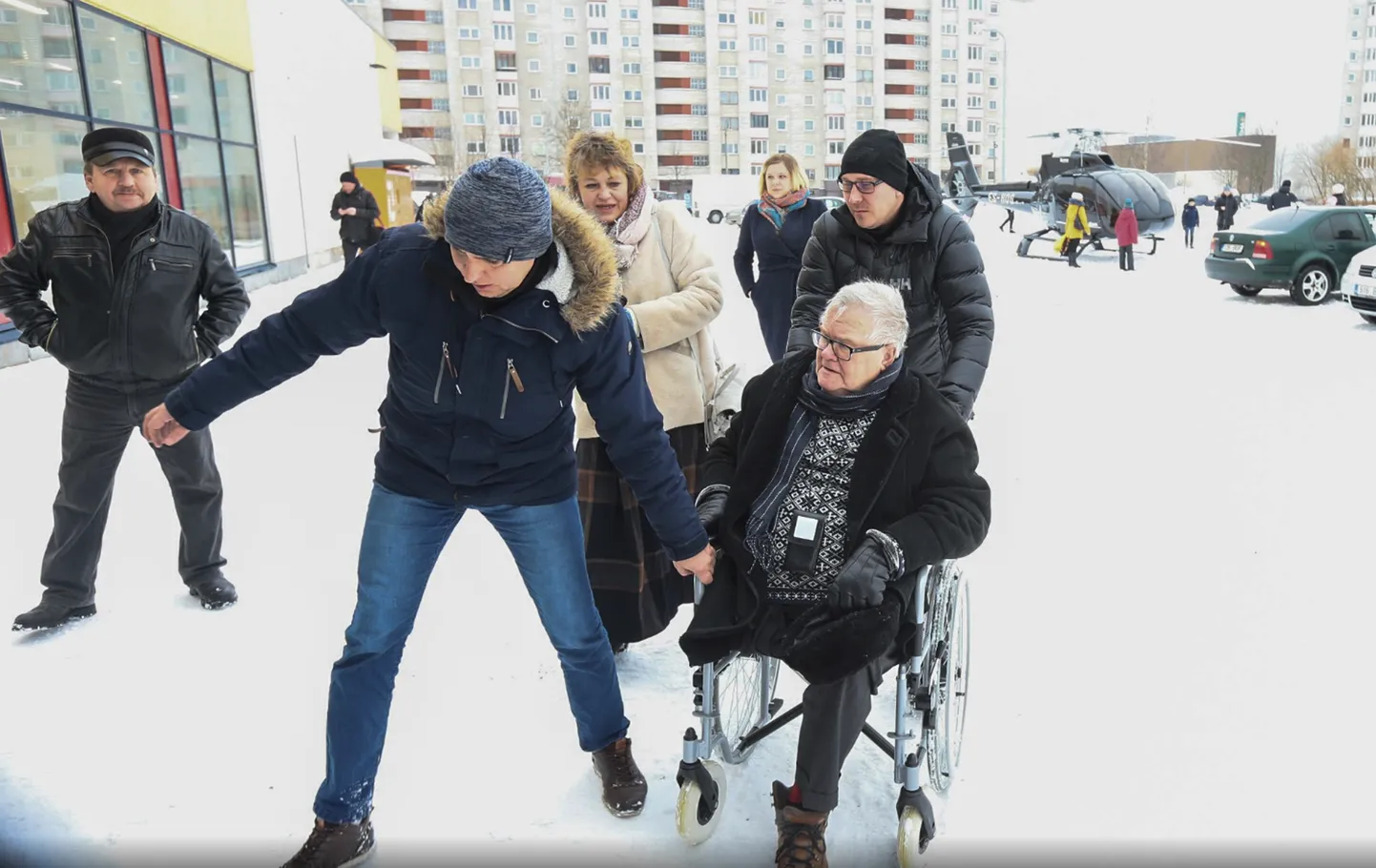 Oleg Gross tõi Edgar Savisaare kopetriga Narva ja näitas talle oma tulevast poodi.