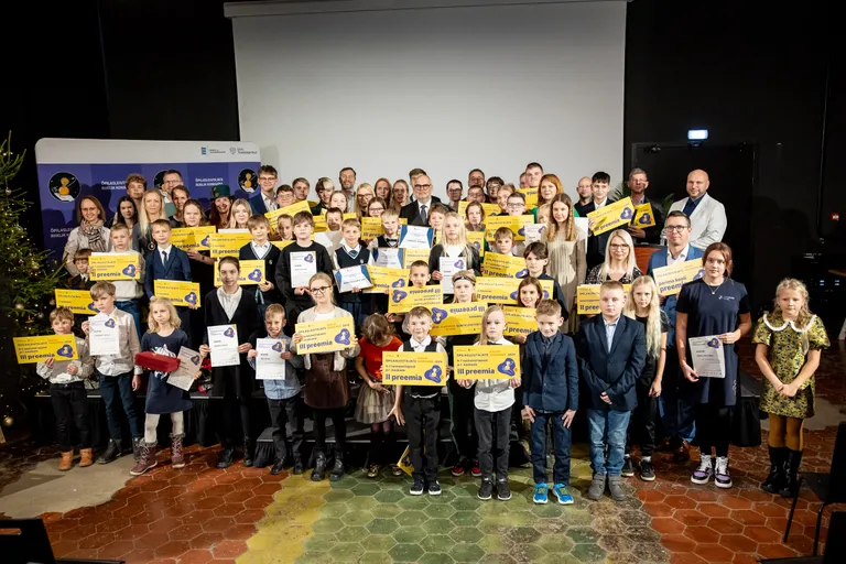 Õpilasleiutajate 2024. aasta auhinnagala Proto avastustehases.